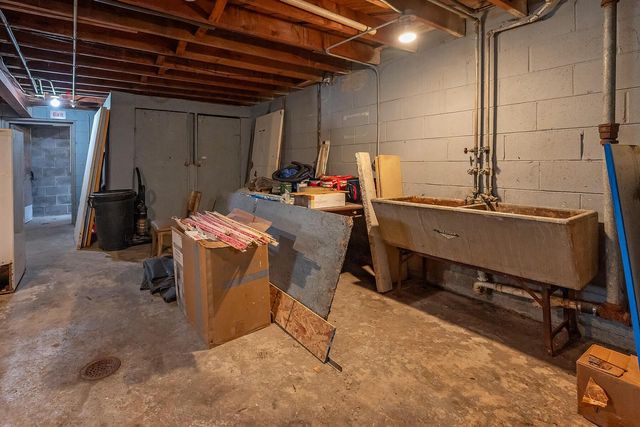 5315 National AVENUE, West Milwaukee, WI 53214