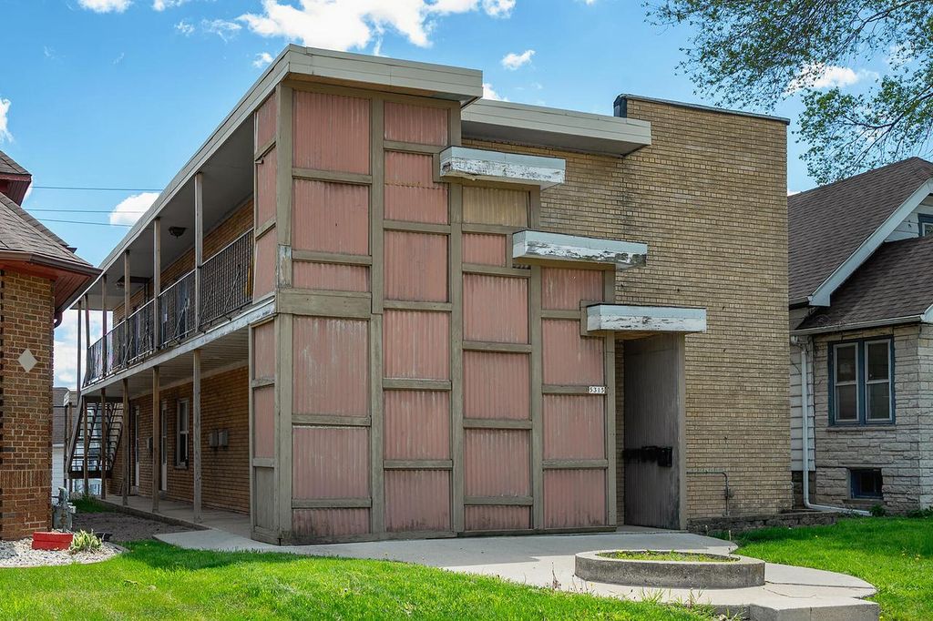 5315 National AVENUE, West Milwaukee, WI 53214