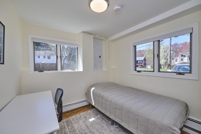 37 Locust St 1, Burlington, MA 01803