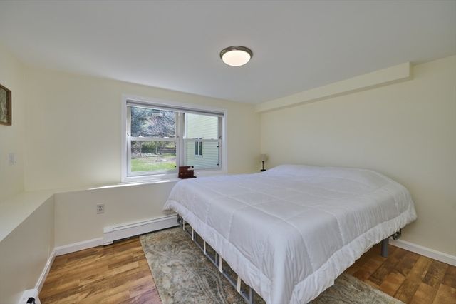 37 Locust St 1, Burlington, MA 01803