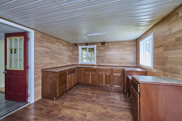 37 Locust St 1, Burlington, MA 01803