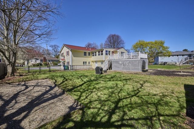 37 Locust St 1, Burlington, MA 01803