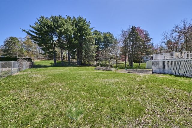 37 Locust St 1, Burlington, MA 01803