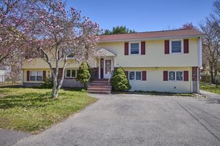 37 Locust St 1, Burlington, MA 01803