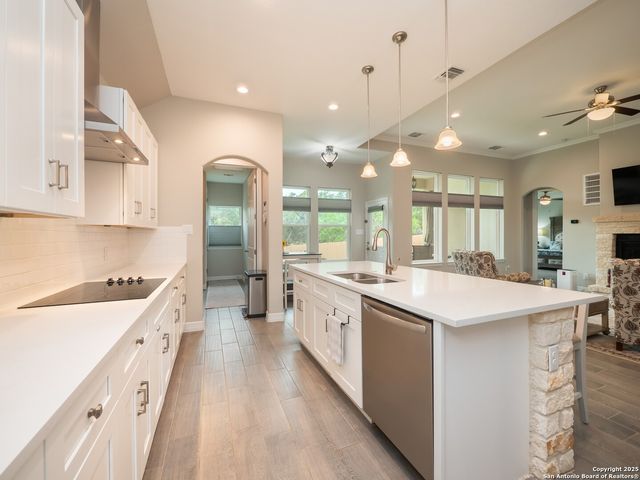 1006 Rock Shelter, San Antonio, TX 78260