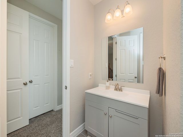 1006 Rock Shelter, San Antonio, TX 78260