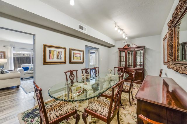 2100 Tanglewilde Street 591, Houston, TX 77063