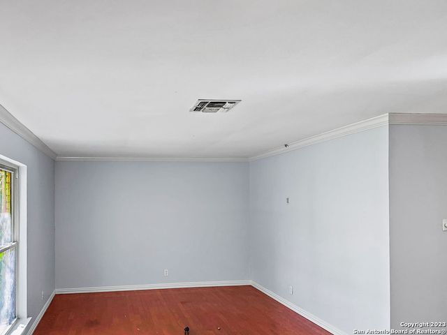 521 PASEO CANADA ST, Hollywood Park, TX 78232