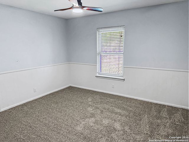 521 PASEO CANADA ST, Hollywood Park, TX 78232