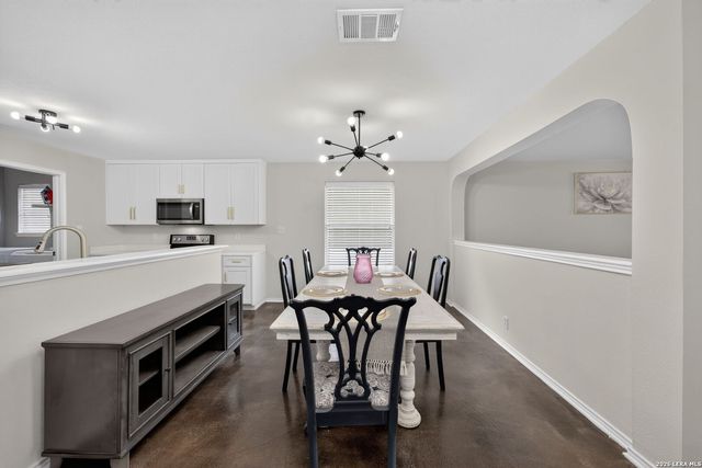 9803 Autumn Pl, Converse, TX 78109
