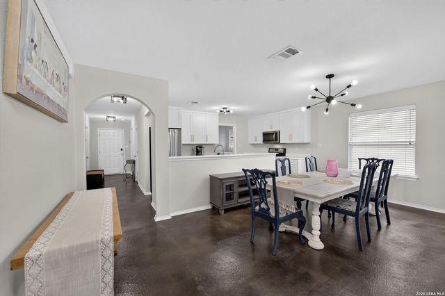 9803 Autumn Pl, Converse, TX 78109