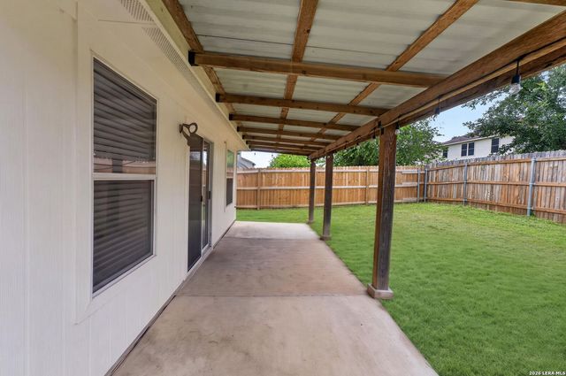 9803 Autumn Pl, Converse, TX 78109