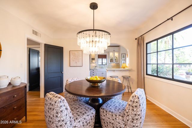 330 W ALMERIA Road, Phoenix, AZ 85003