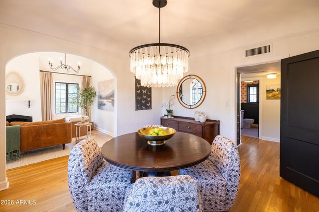 330 W ALMERIA Road, Phoenix, AZ 85003