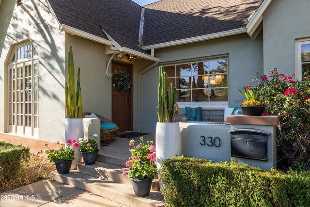 330 W ALMERIA Road, Phoenix, AZ 85003