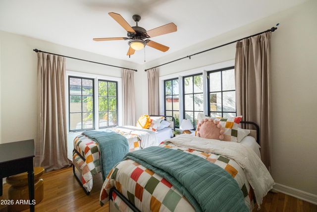 330 W ALMERIA Road, Phoenix, AZ 85003