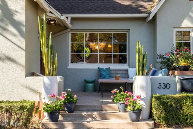 330 W ALMERIA Road, Phoenix, AZ 85003