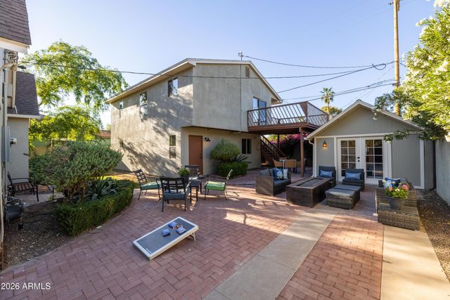 330 W ALMERIA Road, Phoenix, AZ 85003