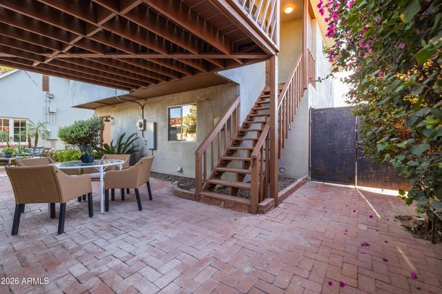 330 W ALMERIA Road, Phoenix, AZ 85003