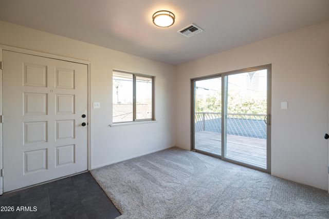 330 W ALMERIA Road, Phoenix, AZ 85003