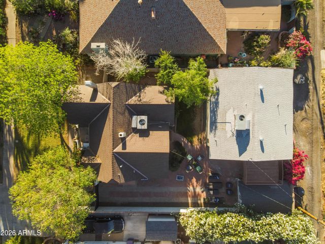 330 W ALMERIA Road, Phoenix, AZ 85003