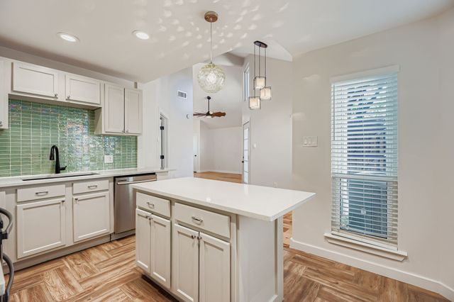 3131 Royal Gable Drive, Dallas, TX 75229