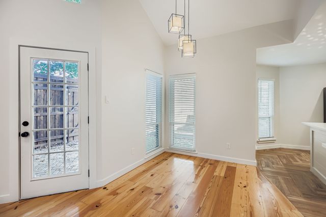 3131 Royal Gable Drive, Dallas, TX 75229