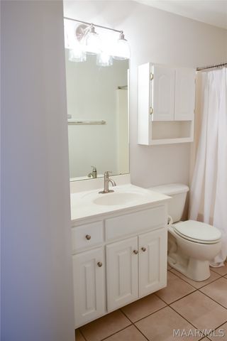 2104 HALCYON DOWNS Loop, Montgomery, AL 36117