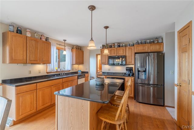 1384 State Route 49, Vienna, NY 13042