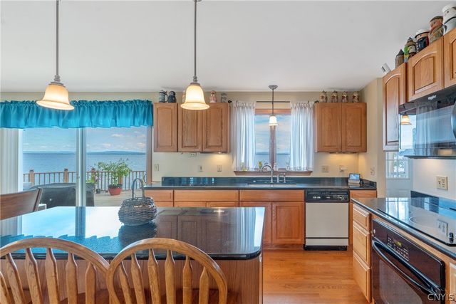 1384 State Route 49, Vienna, NY 13042