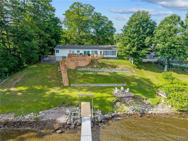 1384 State Route 49, Vienna, NY 13042