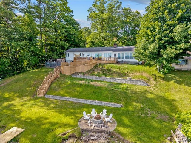 1384 State Route 49, Vienna, NY 13042