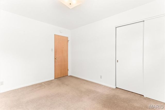 10215 Dovercrest Drive, Unincorporated, MO 63128