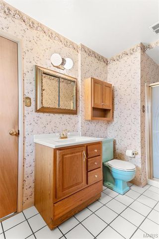 10215 Dovercrest Drive, Unincorporated, MO 63128