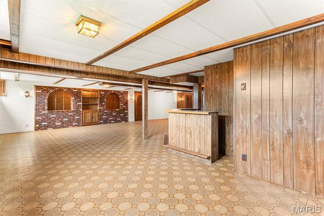 10215 Dovercrest Drive, Unincorporated, MO 63128