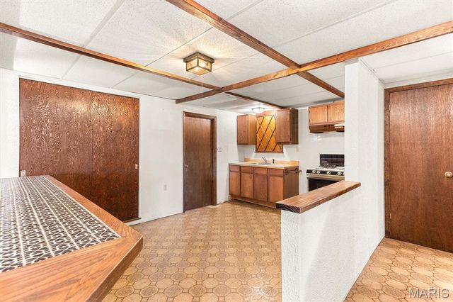10215 Dovercrest Drive, Unincorporated, MO 63128