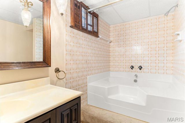 10215 Dovercrest Drive, Unincorporated, MO 63128