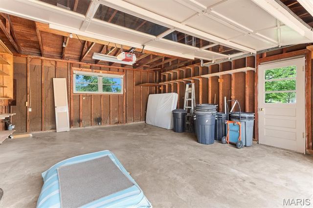10215 Dovercrest Drive, Unincorporated, MO 63128