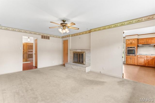 10215 Dovercrest Drive, Unincorporated, MO 63128