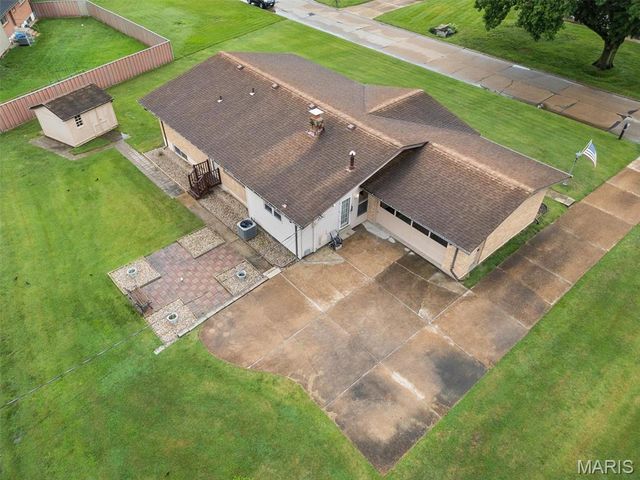 10215 Dovercrest Drive, Unincorporated, MO 63128