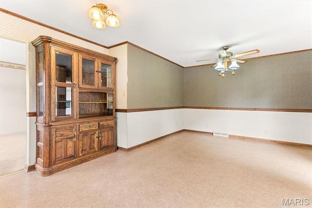 10215 Dovercrest Drive, Unincorporated, MO 63128
