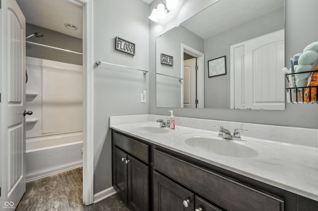5771 Waterstone Way, Whitestown, IN 46075