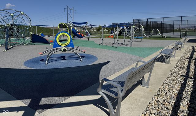 5771 Waterstone Way, Whitestown, IN 46075
