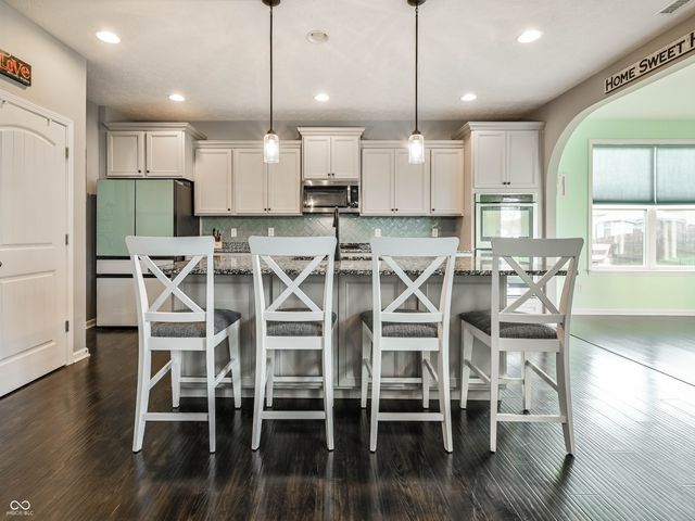 5771 Waterstone Way, Whitestown, IN 46075