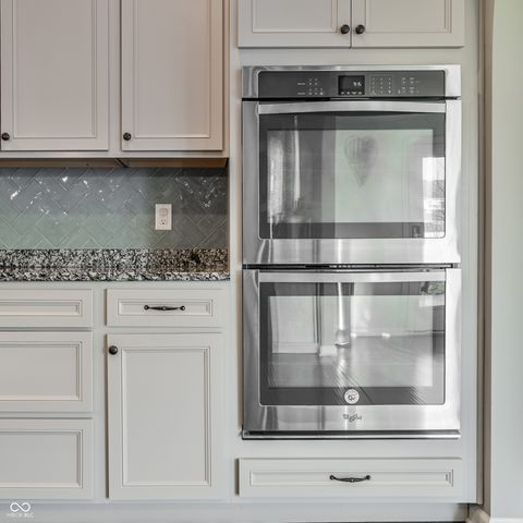 5771 Waterstone Way, Whitestown, IN 46075
