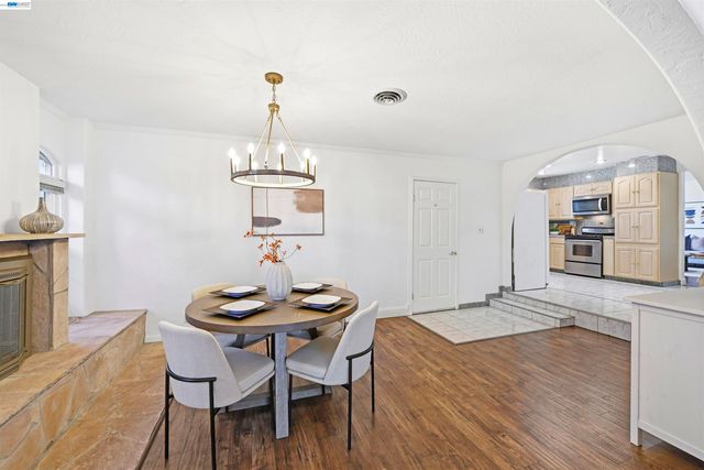 4179 Eggers Dr, Fremont, CA 94536