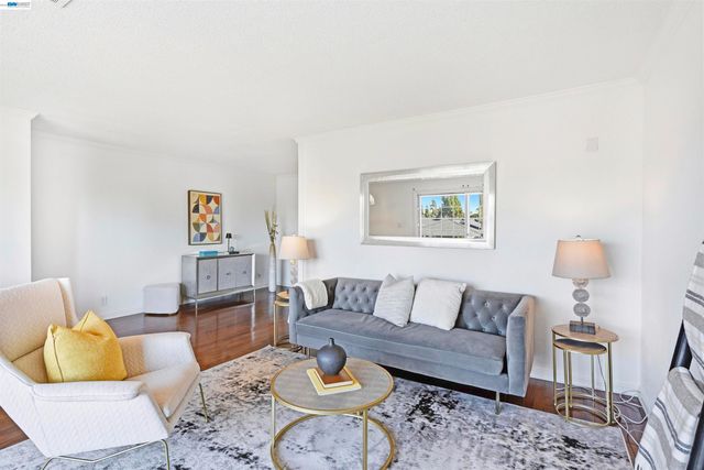 4179 Eggers Dr, Fremont, CA 94536