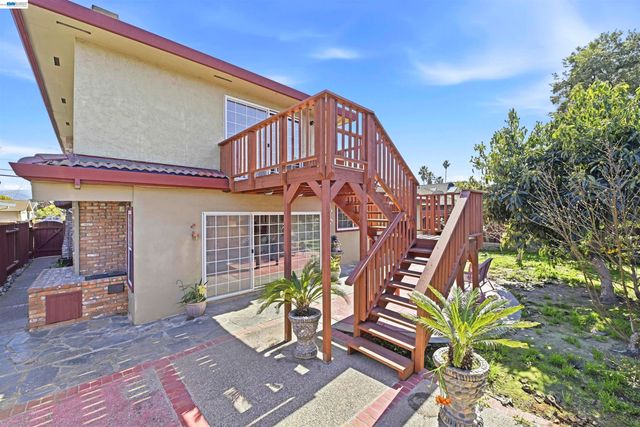 4179 Eggers Dr, Fremont, CA 94536