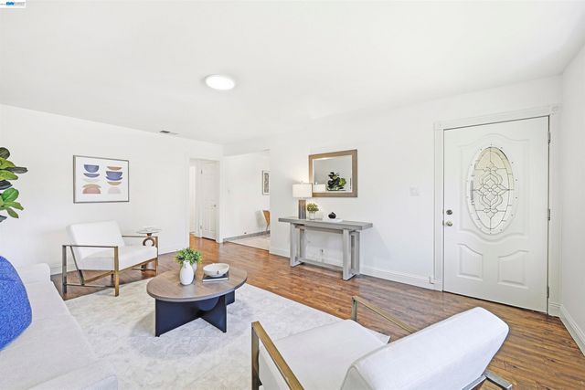 4179 Eggers Dr, Fremont, CA 94536