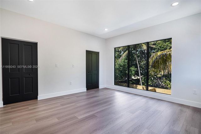 281 NW 52nd St, Miami, FL 33127